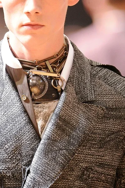 Look 91